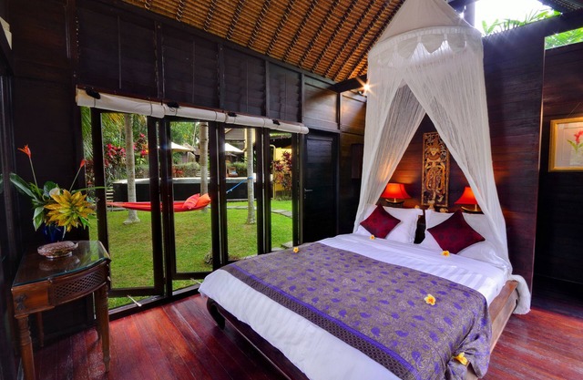 EL REY PESCADOR en Jendela di Bali | Un retiro romántico en las colinas cerca de UBUD