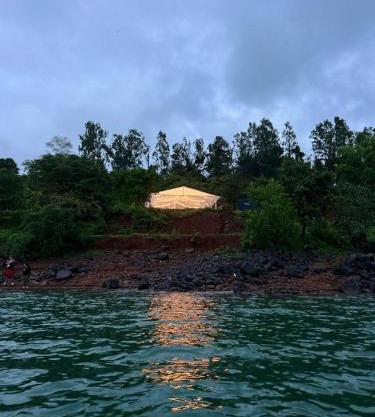 The Lake Story - Uksan