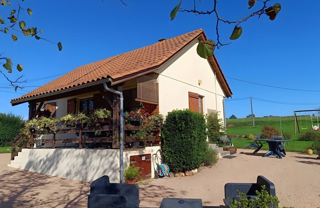 La petite maison en el campo del Périgord