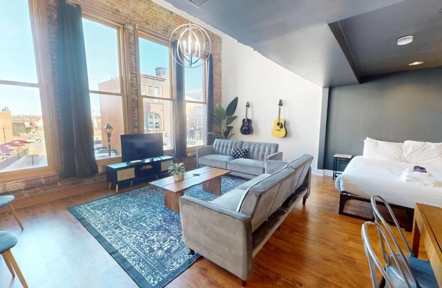 The Lofts at 107