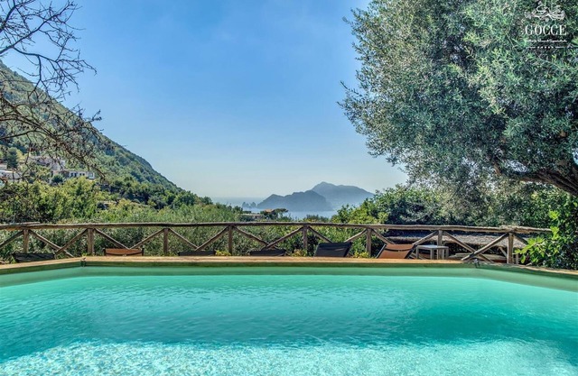 The Lookout – Exclusive Garden Villa with Capri Views