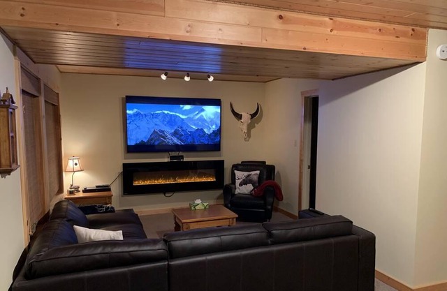 The Moose Den - BL# STRU 2023-015
