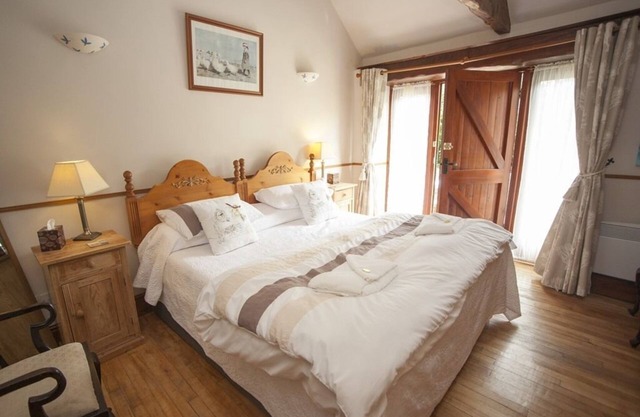 Triple-Premium-Baño en la habitacion-Terraza-In Converted Farm Bdg
