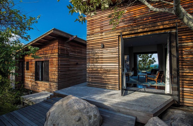 The Pavilions Private & Exclusive Island home, gorgeous Corral sea views
