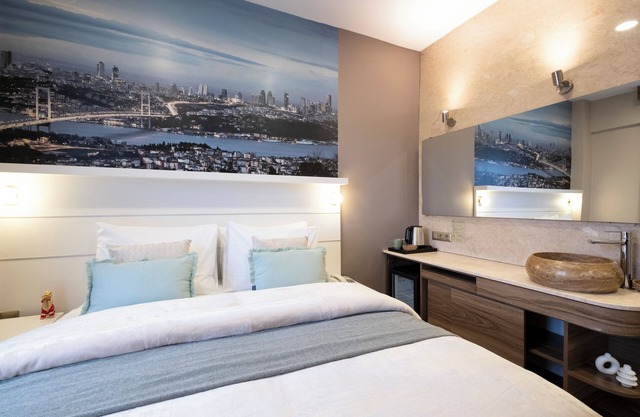 The Pera Hotel