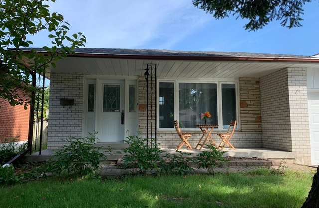 The Self-stainable house suite near Agincourt Go