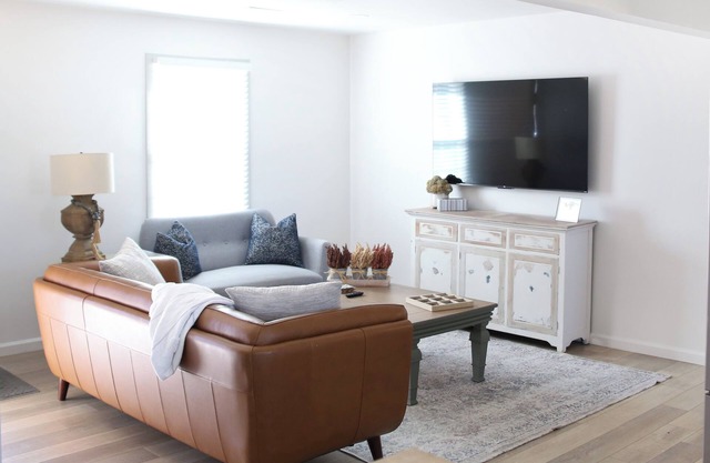 The Soar House /Family Space/Clean/New 3bd/2ba in peaceful Spring Hill