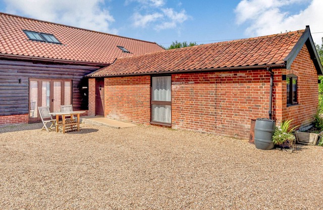 Los establos, HALESWORTH