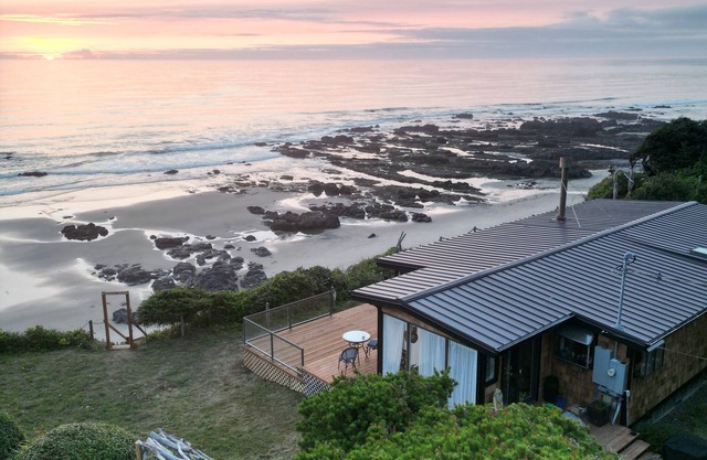 The Surf House w/ private beach access & hot tub!
