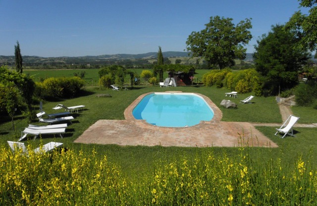 La terraza en la granja Borgo Santa Maria