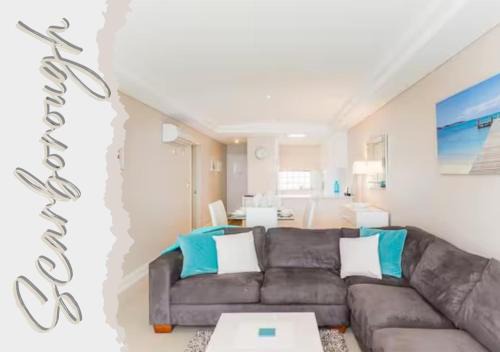 The White Pearl Apartment Direct Ocean Views Top Floor