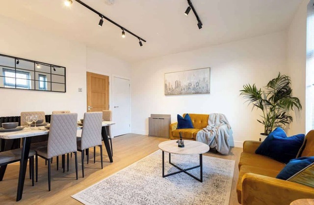 The Withington- 3 bed , close to Christie hospital and Manchester uni