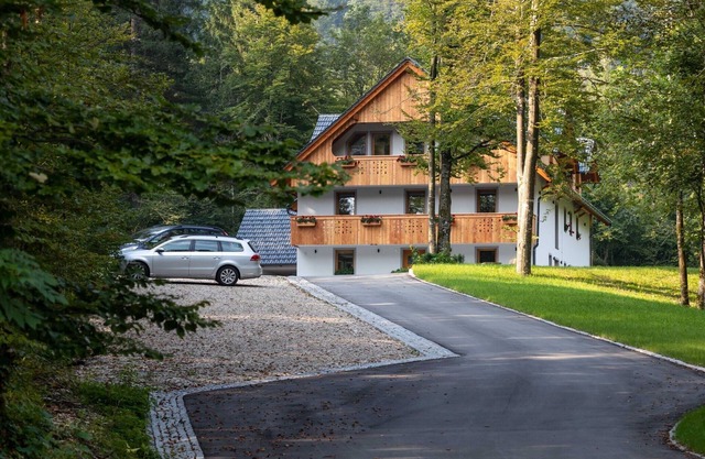 The Woodland Nook Apartments Bohinj - Comfort Two Bedroom Apartment with Balcony