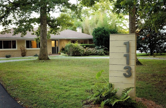 The Woods Hot Tub Dog Friendly Near Town & Trails -opt. 3 bd/2 ba or 2 bd/1 ba