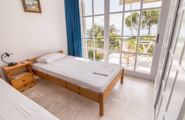Apartamentos Theodora 4