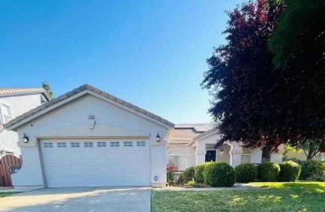 This beautiful home is located in few min drive from Downtown Sacrament, CA.