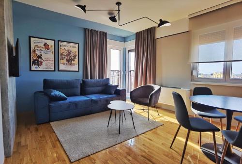 Three points apartments