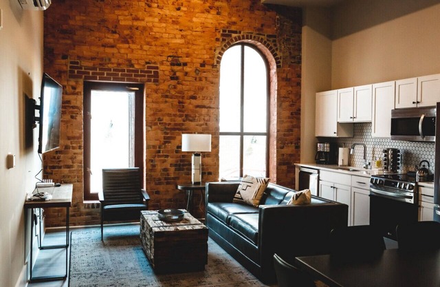 Three Trails Unit 4 | Townhouse