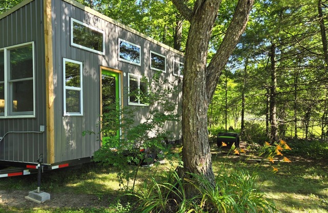 Tiny Home w/ Hot Tub and Sunset View!