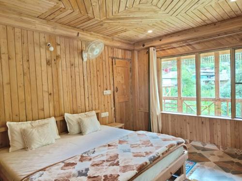 Tirthan Majestic View Homestay