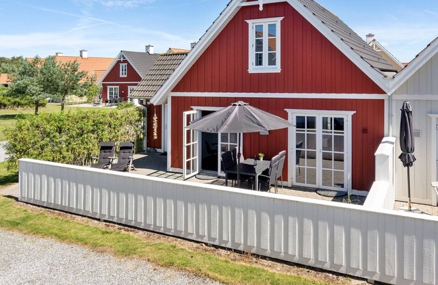 "Todorka" - 800m from the sea by Interhome