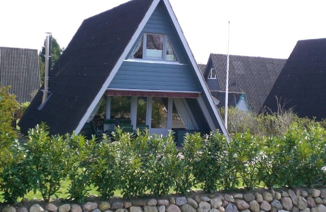 moderno y atractivo, WiFi, cerca de la playa y en una zona tranquila, con chimenea