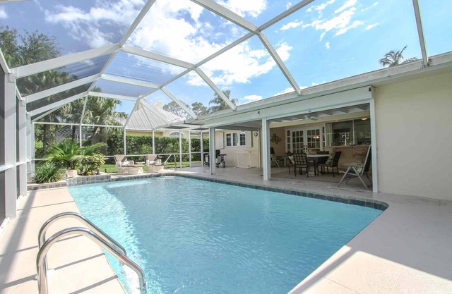 Proyectado en Lanai con piscina climatizada y comedor-2 bloques hasta el hotel Naples Beach / Golfo de México-Coquina Sands