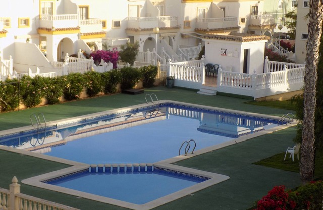 Adosado, 2 Habitaciones, 2 Baños, Aire Acondicionado, Wifi, Piscina Comunitaria