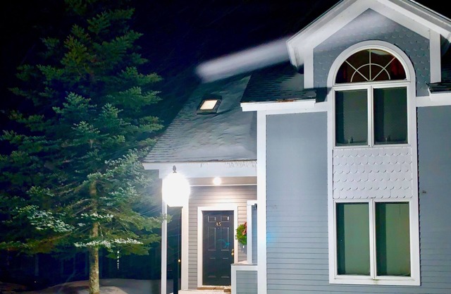 Casa adosada en Jay Mountain - 1 milla hasta Jay Peak Resort - TRILLLIUM WOODS