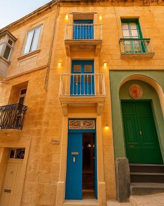 Traditional Maltese Family Townhouse - Cospicua