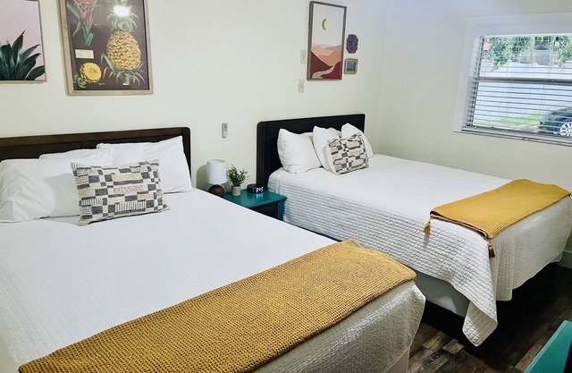 2 Queen Beds | Downtown Cozy Charm Awaits