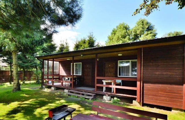 Casa de vacaciones en Osieki cerca del lago, un oasis de paz y tranquilidad