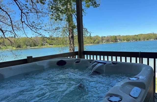 The Jewel of Maston Lake - Beautiful Lake Views.
