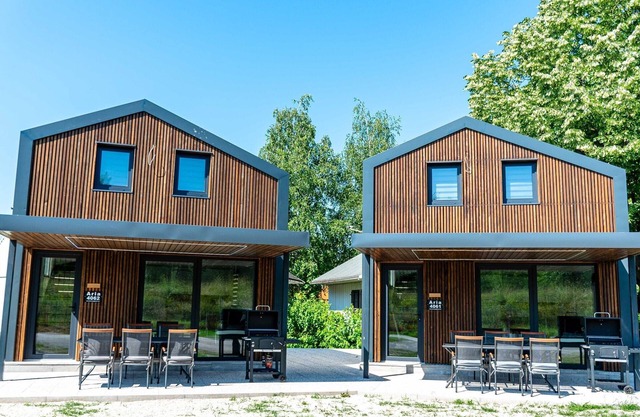 Tranquil Luxe Thermal Escape Mobile Home - Mobile Home with Terrace