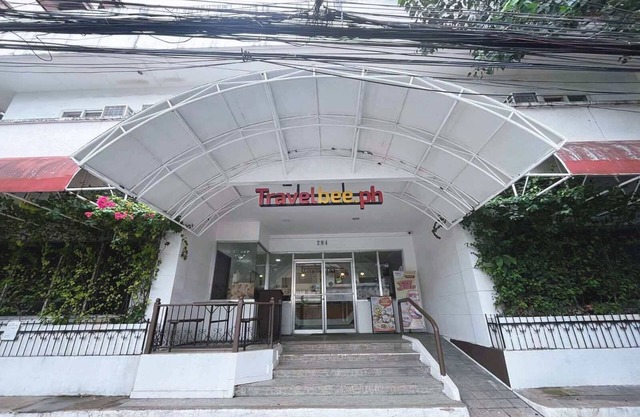Travelbee Capitol Inn