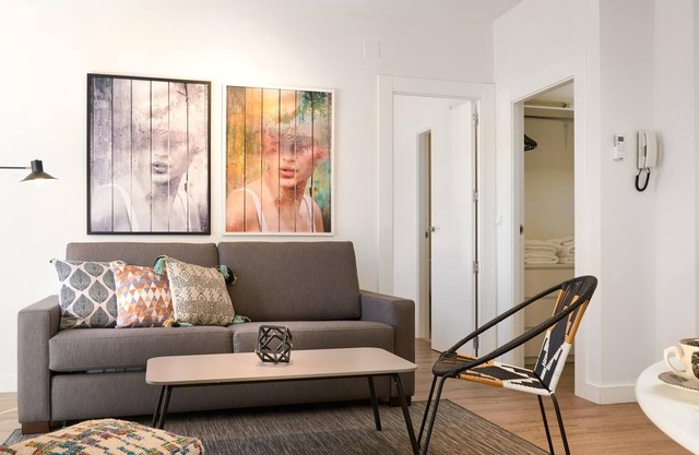 Apartamento para 4 a 600 metros de la estacion de Santa Justa con parking