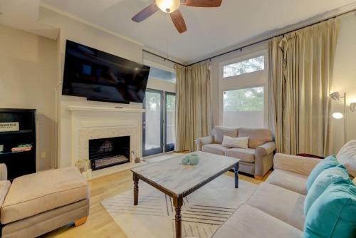 Trendy Columbia Townhome
