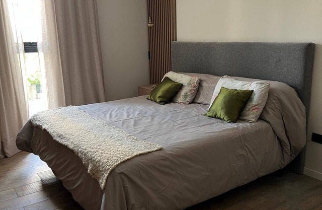 Trendy Loft in Güemes – Walk to Art, Bars & Antiques