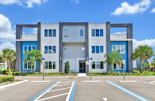 Modern Condo w/ Resort Amenities - 7770 - 24 - 203