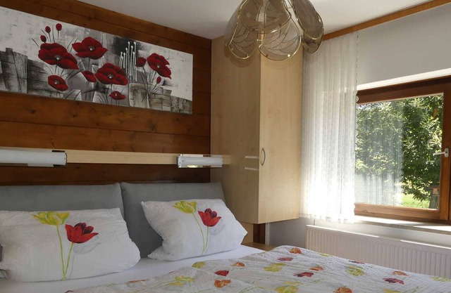 Habitación Triple 2 sin balcón - Pension Holzerstube