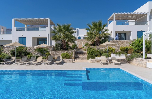 Triton Sea View Villa 3, w/ common Pool