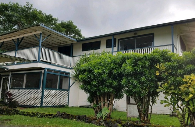 Casa tropical en el paraíso 1 acre patio Nivel inferior solo toneladas de basrment
