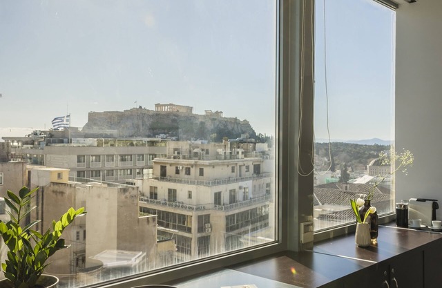 Troulanda Acropolis Suites