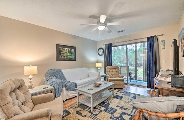 True Blue Golf Resort Condo - 3 Mi to Beach!