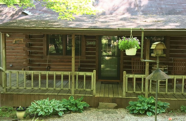 Cabaña Creekside, 1. a 5 millas del parque estatal Lake Patoka, Park Pass gratis