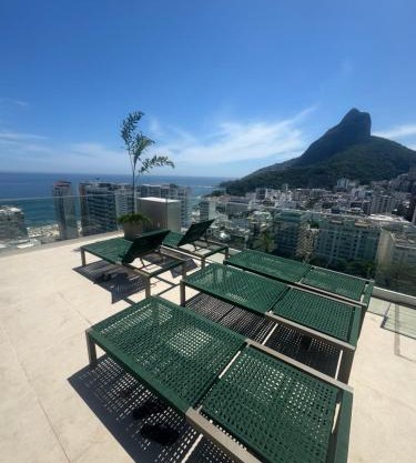 True Rio - Vista Mar no Top Flat Leblon com Piscina, Academia, Garagem e Arrumação Diária by Tata