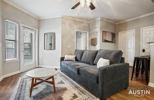 Modern Dual Rentals Near Lady Bird Lake & Downtown