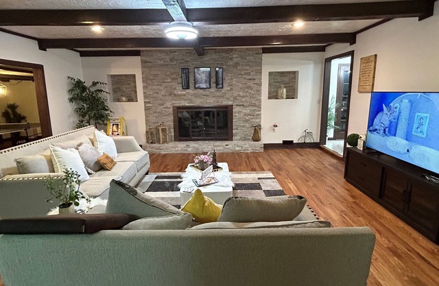 Tulsa’s Best Stay – 5BR Fully Remodeled Gem!