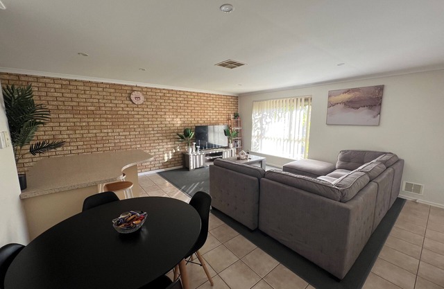 Tupper Retreat - Modern 3 Bedroom 2 bathroom home with ALL amenities!!