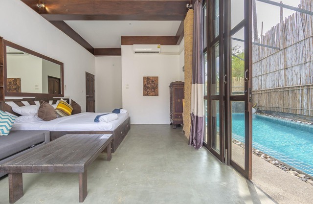 Dos villas adyacentes con dos piscinas privadas, 5 habitaciones, Sairee, Koh Tao